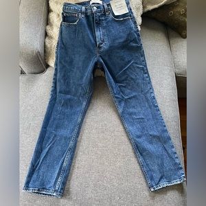 Abercrombie & Fitch Ankle Straight Ultra High Rise Jeans